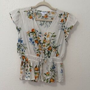 Time and Tru White Floral Blouse
